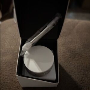 IL MAKIAGE POWER LIP MASK
LIP CONDITIONING SHEA BUTTER MASK